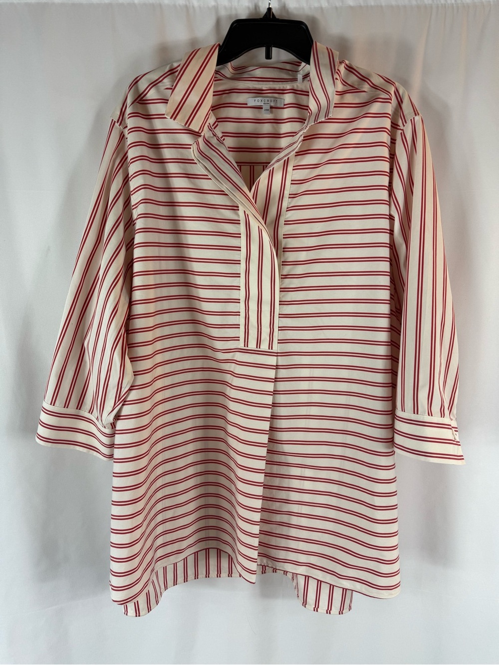 FOXCROFT Heritage Non Iron Pink
Stripe Popover Shirt 3/4 Sleeve Size:24 W